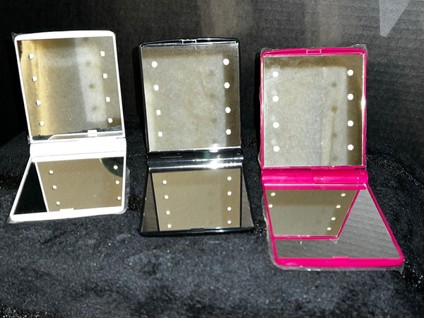 Large Lighted Compact Mirror